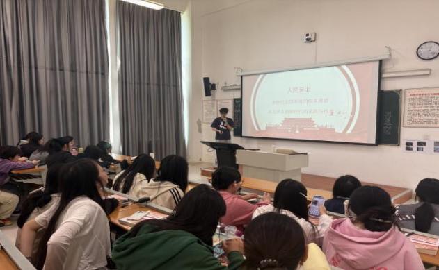 青春宣讲践初心 理论铸魂育新人 ——马克思主义学院开展“新时代微宣讲”实践教学活动